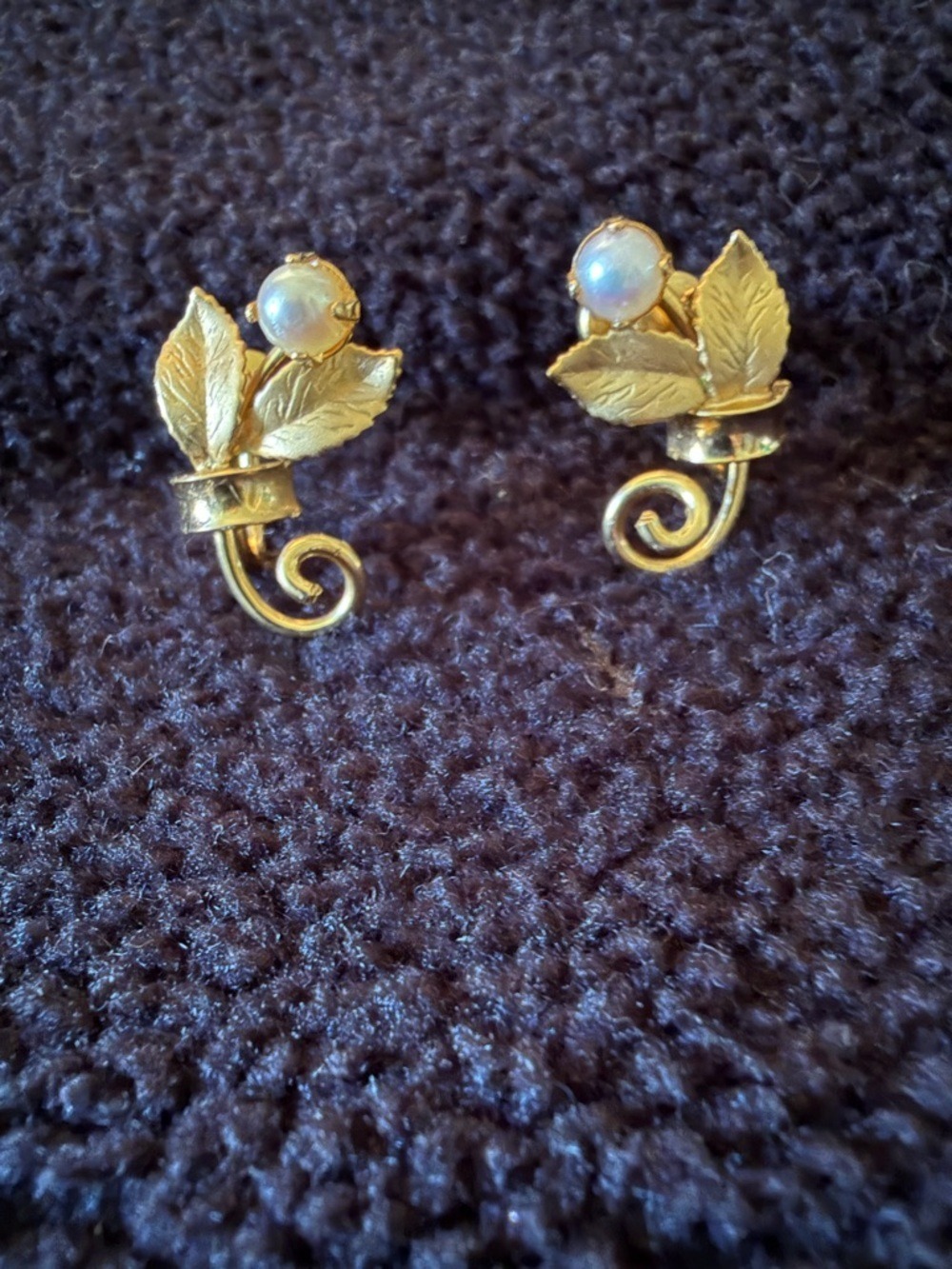 Vintage Charles Reis Co 12K GF Faux Pearl Screwback Earrings